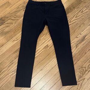 Vuori men’s pants